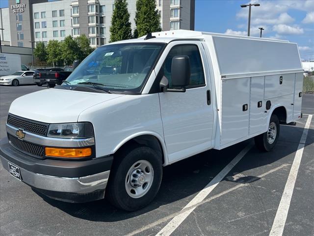 2025 Chevrolet Express 3500