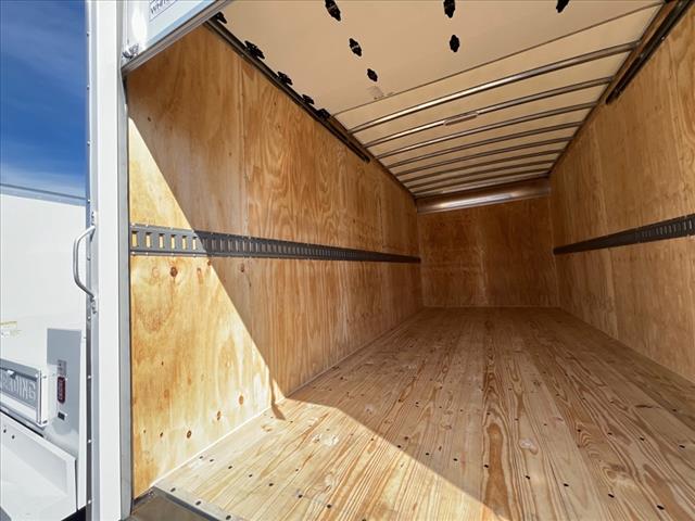 2024 Chevrolet 5500 XG LCF Gas 