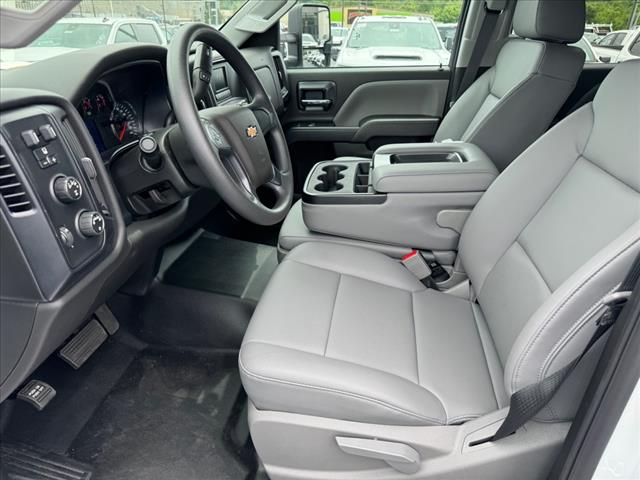 2024 Chevrolet Silverado 5500 AWD