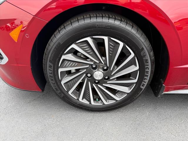 2023 Hyundai SONATA Hybrid Limited