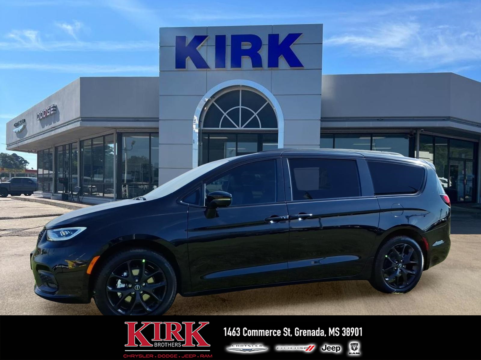 2026 Chrysler Pacifica Select