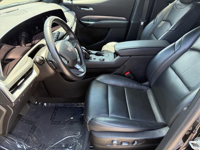 2024 Cadillac XT4 Premium Luxury