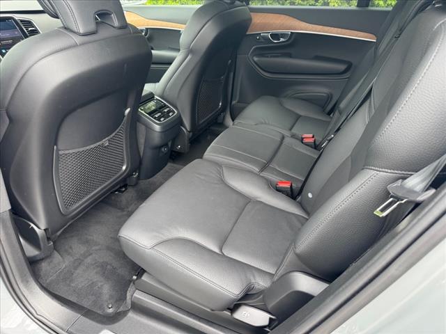 2024 Volvo XC90 B5 Plus Bright Theme