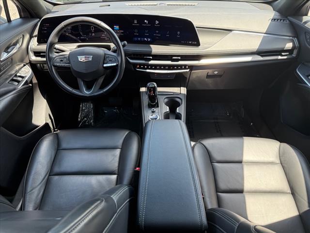 2024 Cadillac XT4 Premium Luxury