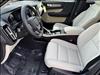 2025 Volvo XC40 B5 AWD PLUS BRIGHT