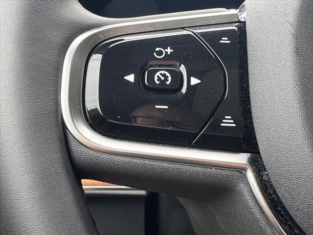 2024 Volvo XC90 B5 Plus Bright Theme