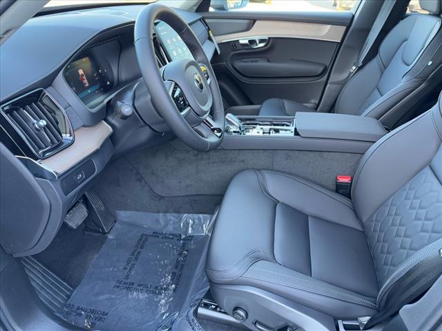 2025 Volvo XC90 2025.5 B5 AWD PLUS BRI 7