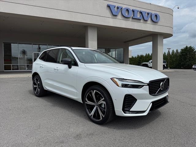 2025 Volvo XC60 B5 AWD ULTRA DARK