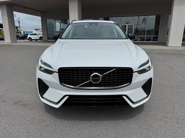 2025 Volvo XC60 B5 AWD ULTRA DARK