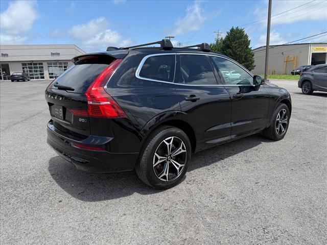 2022 Volvo XC60 B5 Momentum