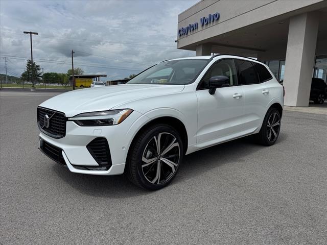 2025 Volvo XC60 B5 AWD ULTRA DARK