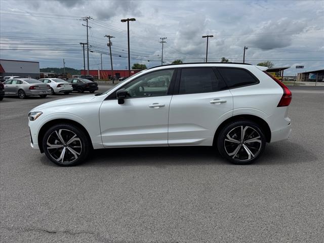 2025 Volvo XC60 B5 AWD ULTRA DARK