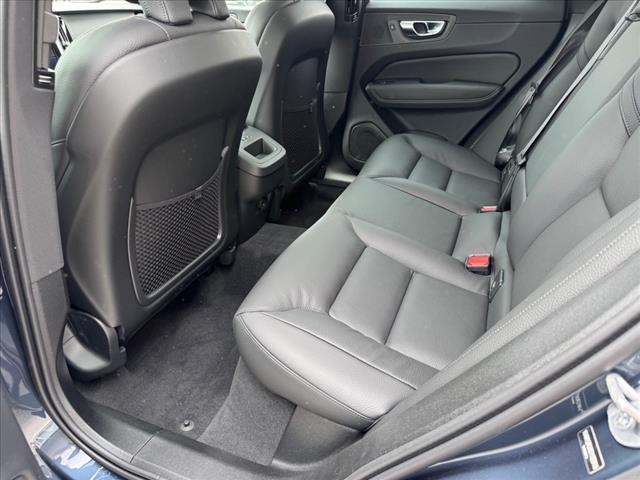 2025 Volvo XC60 B5 AWD PLUS DARK