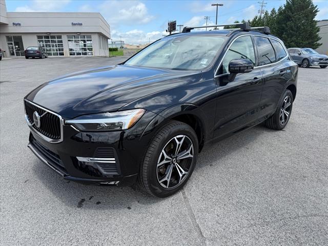 2022 Volvo XC60 B5 Momentum