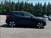 2025 Volvo XC40 B5 AWD CORE BRIGHT