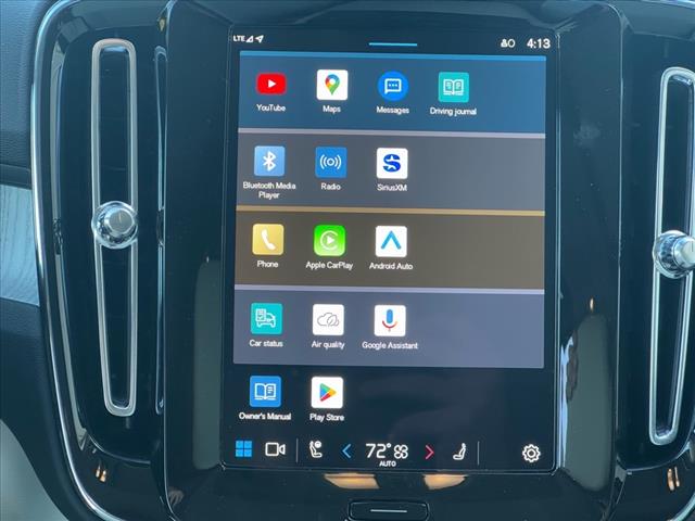 2025 Volvo XC40 B5 AWD PLUS DARK