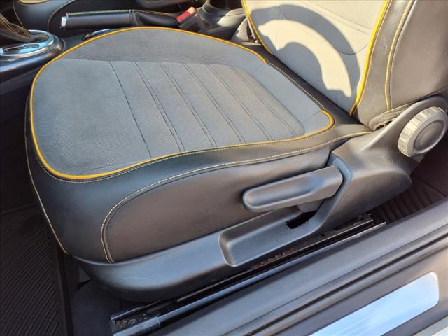 2017 Volkswagen Beetle Convertible 1.8T Dune