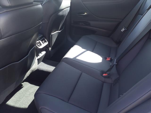2022 Lexus ES 350 Luxury
