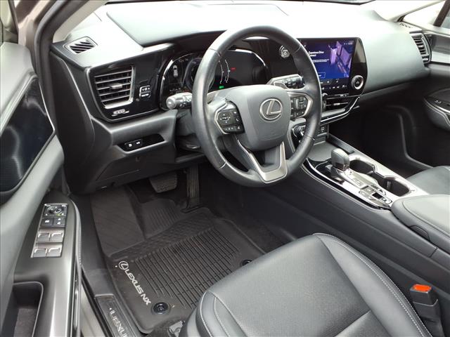 2024 Lexus NX 350h .