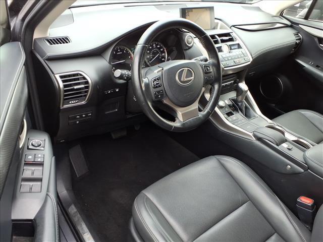 2017 Lexus NX 200t .