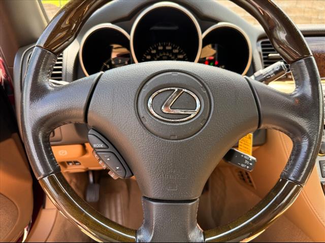 2006 Lexus SC 430 convertible trim