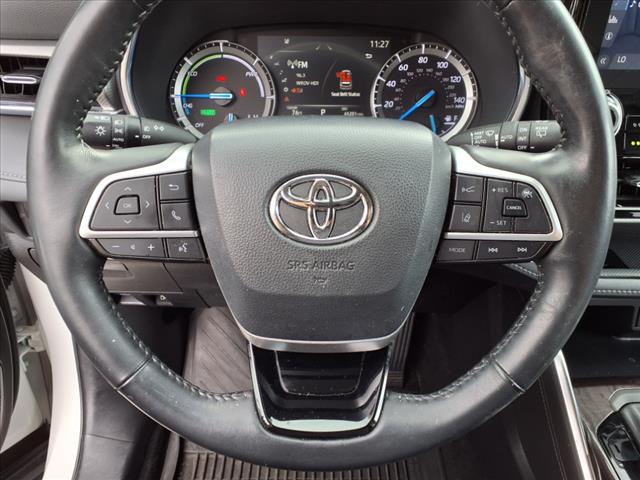 2022 Toyota Highlander Hybrid Platinum