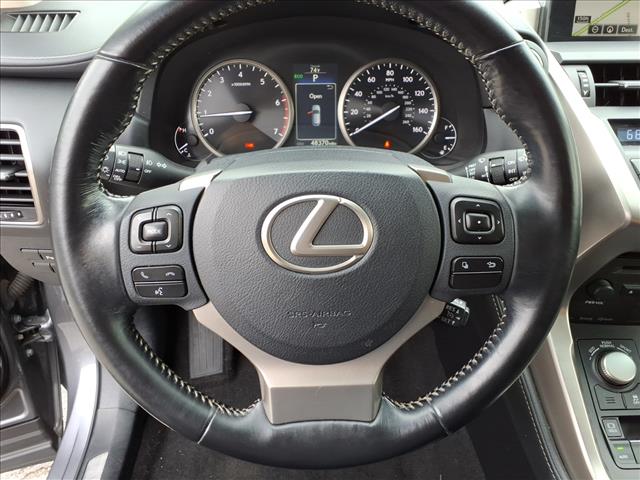 2017 Lexus NX 200t .