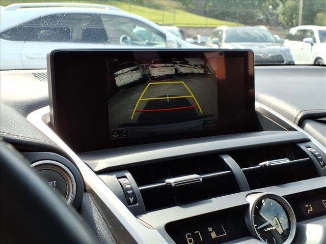 2020 Lexus NX 300 .