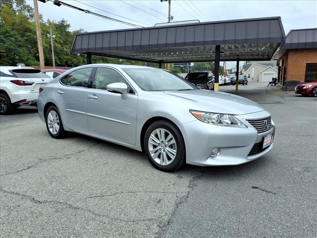 2013 Lexus ES 350 .