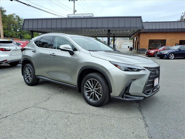 2024 Lexus NX 350h .