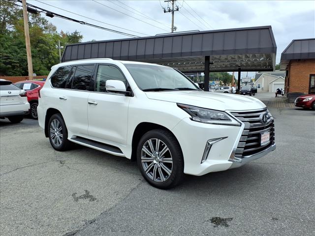 2016 Lexus LX 570 .