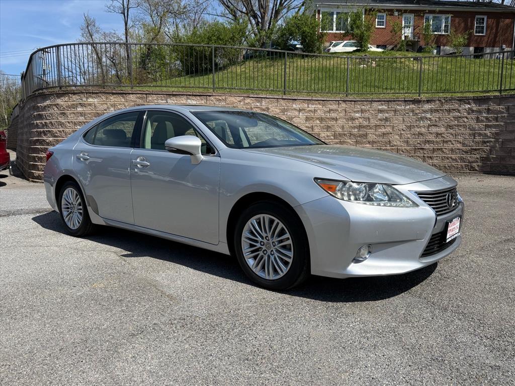 2013 Lexus ES 350 Base - main photo