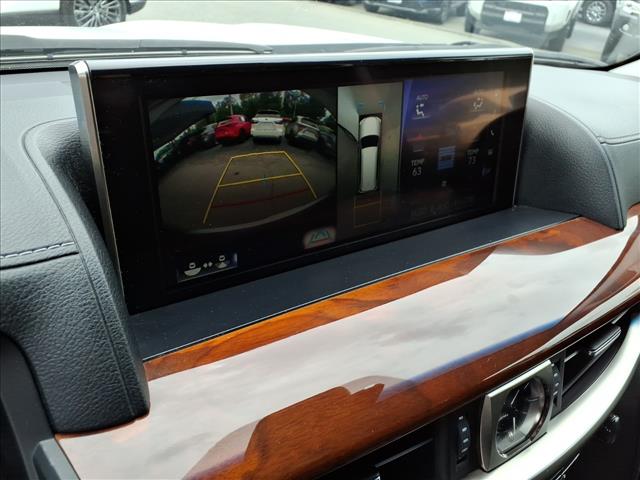 2016 Lexus LX 570 .