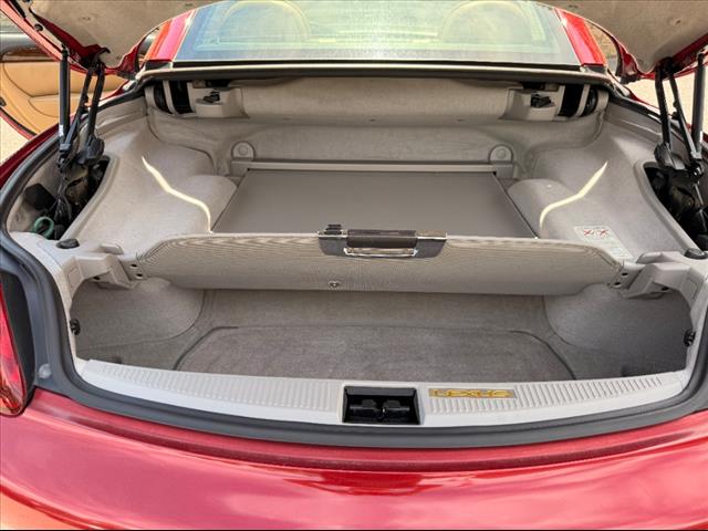 2006 Lexus SC 430 convertible trim