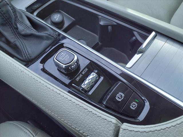 2018 Volvo XC90 T5 Momentum 7-Passenger