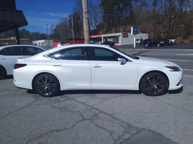 2022 Lexus ES 350 Luxury
