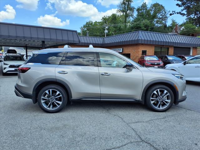 2022 INFINITI QX60 Luxe