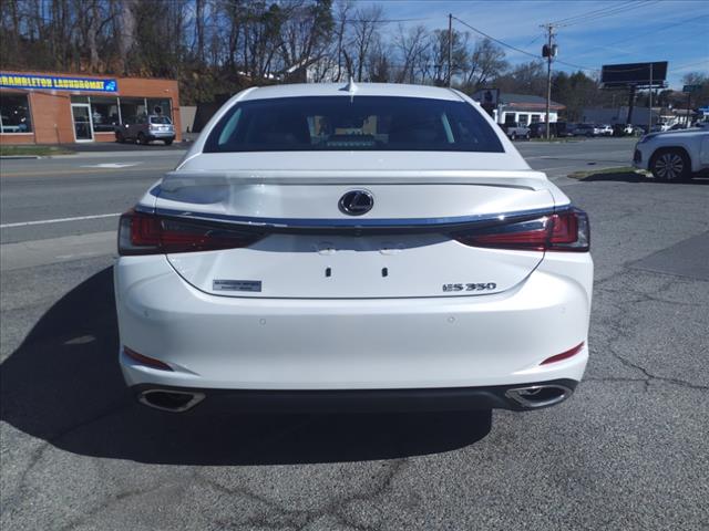 2022 Lexus ES 350 Luxury