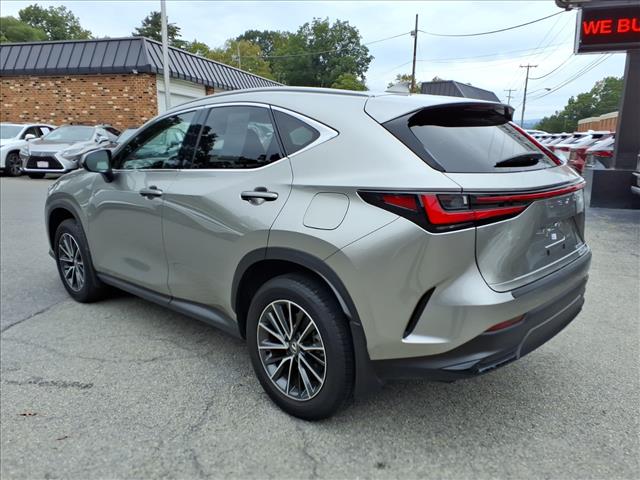 2024 Lexus NX 350h .