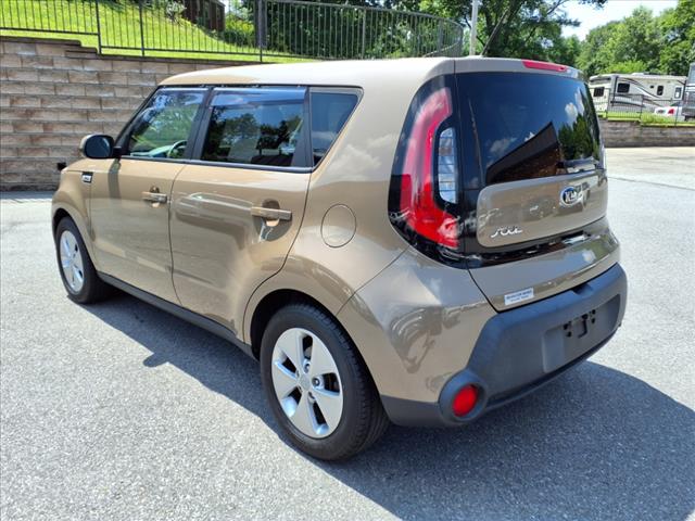 2016 Kia Soul Base