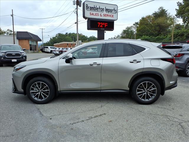 2024 Lexus NX 350h .