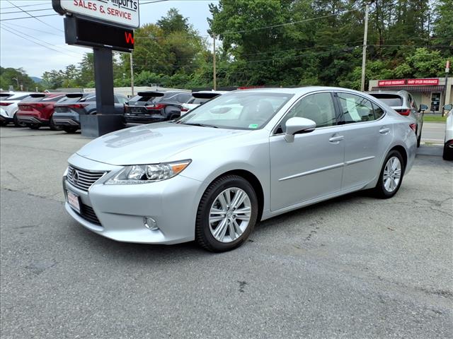 2013 Lexus ES 350 .