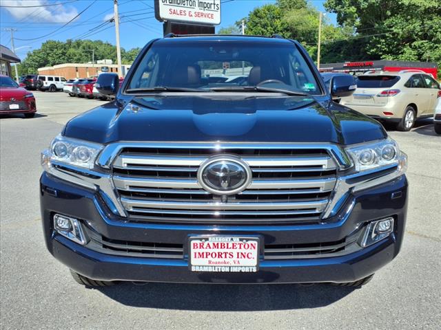 2016 Toyota Land Cruiser 5.7L AWD