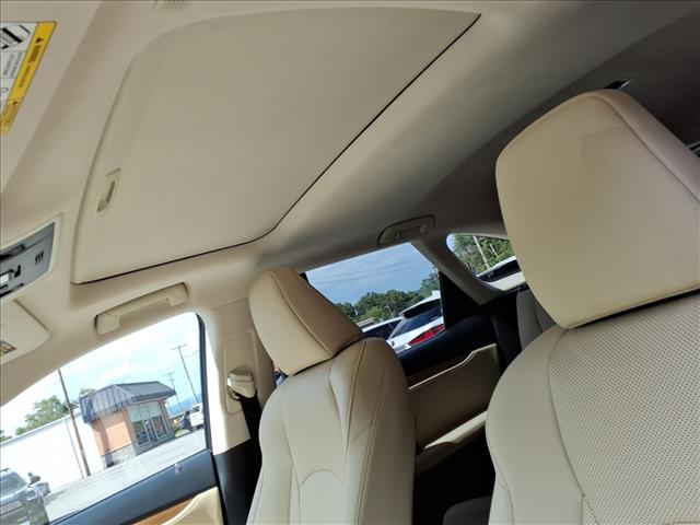 2021 Lexus RX 350L .