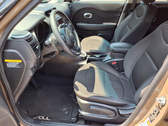 2016 Kia Soul Base