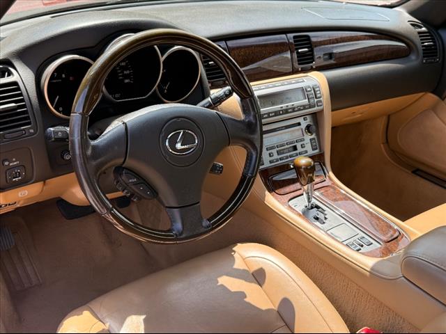 2006 Lexus SC 430 convertible trim