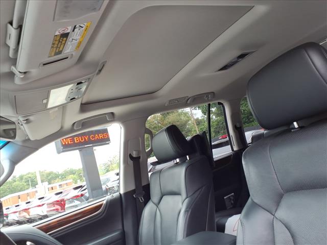 2016 Lexus LX 570 .