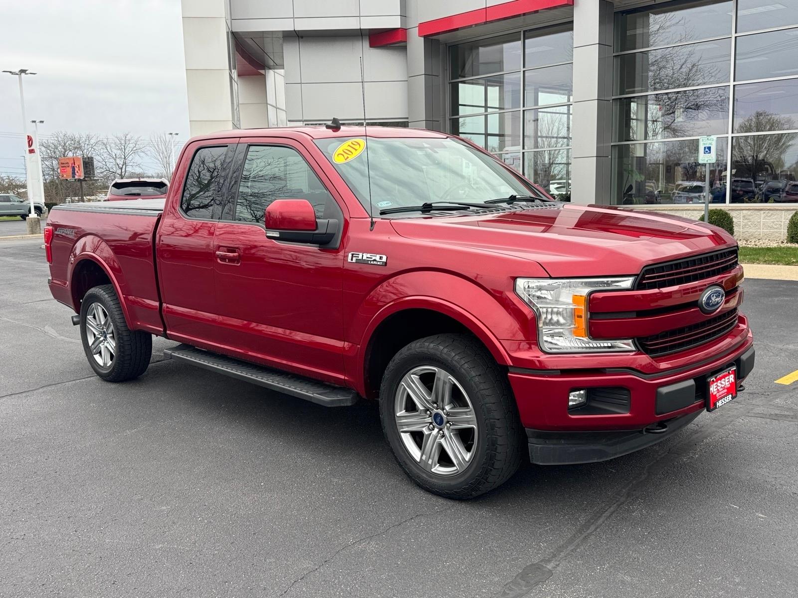 Ruby Red Metallic Tinted Clearcoat 2019 Ford F-150 Lariat SuperCab 4WD Pickup Truck Four-Wheel Drive Automatic