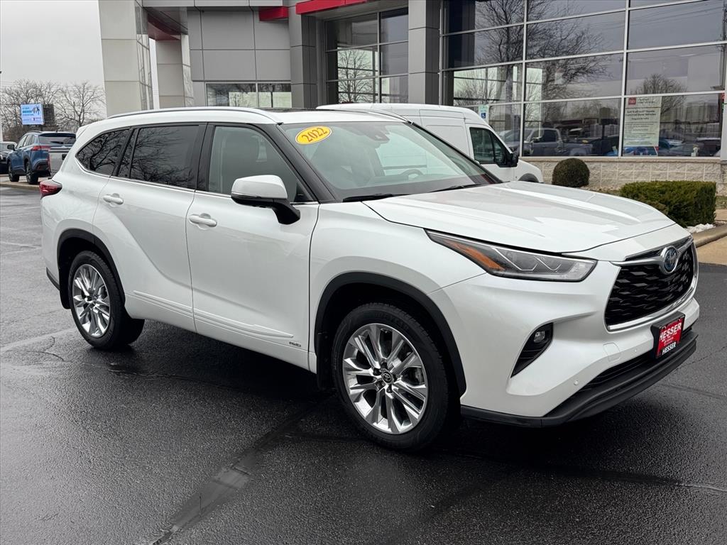 2022 Toyota Highlander Hybrid Limited AWD
