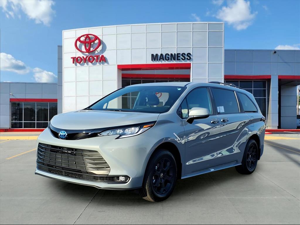 2025 Toyota Sienna Woodland Edition